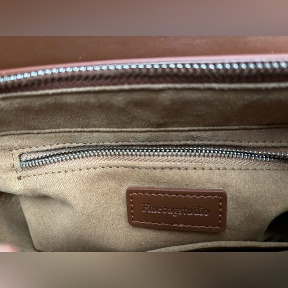 FinebagStudio Brand Brown Leather Crossbody Bag - Picture 8 of 8